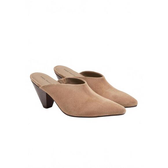 FREE PEOPLE Shoes - NEW FREE PEOPLE women's stellar mule in faded saddle suede